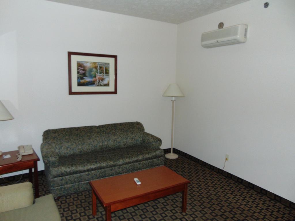 Days Inn By Wyndham Pentwater Quarto foto